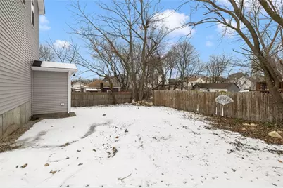 13 School Street, West Warwick, RI 02893 - Photo 4