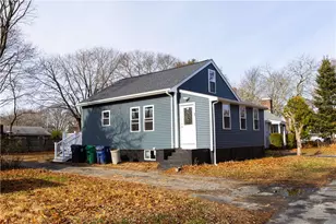 45 Tourtelott Ave, Warwick, RI 02886 - Photo 22
