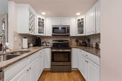 53 Lawton Brook Lane, Portsmouth, RI 02871 - Photo 10