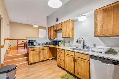 3252 Post Road, Warwick, RI 02886 - Photo 26