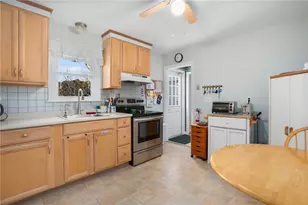 7 Restmere Terrace, Middletown, RI 02842 - Photo 8