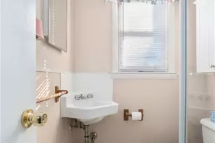 7 Restmere Terrace, Middletown, RI 02842 - Photo 20