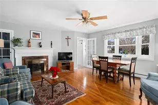 7 Restmere Terrace, Middletown, RI 02842 - Photo 2