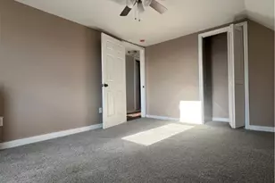 157 Grosvenor Ave, East Providence, RI 02914 - Photo 12