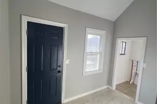 157 Grosvenor Ave, East Providence, RI 02914 - Photo 18