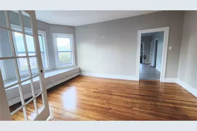 126 Welles Street, Woonsocket, RI 02895 - Photo 4