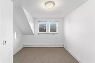 26 Glen St, East Providence, RI 02915 - Photo 10