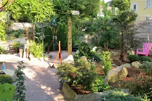 33 Evergreen St, Providence, RI 02906 - Photo 44