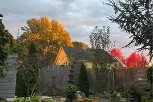 33 Evergreen St, Providence, RI 02906 - Photo 46