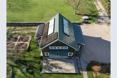 41 Walcott Avenue, Jamestown, RI 02835 - Photo 8