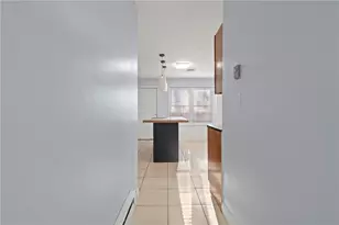 102 Dixon St, Providence, RI 02907 - Photo 6