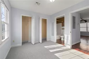 102 Dixon St, Providence, RI 02907 - Photo 12