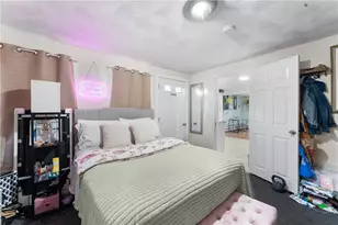 588 Manton Ave, Providence, RI 02909 - Photo 16