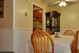 29 Woodbine St, Pawtucket, RI 02860 - Photo 2