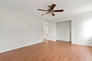 23 Gildas Ln, Portsmouth, RI 02871 - Photo 12