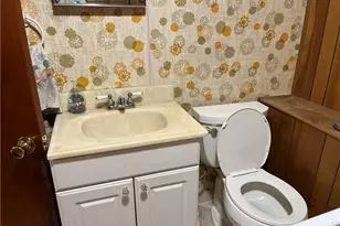 2 Cobble Hill Rd, Lincoln, RI 02865 - Photo 18