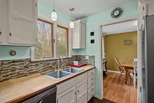 35 Robin Hollow Ln, Westerly, RI 02891 - Photo 18