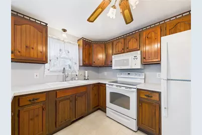 38 Pinecrest Drive, Exeter, RI 02822 - Photo 4