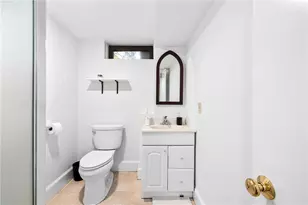 138 Carroll Ave, Newport, RI 02840 - Photo 24