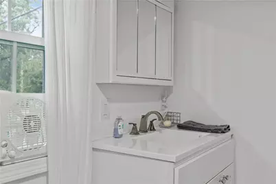 190 Railroad Avenue, Portsmouth, RI 02871 - Photo 14