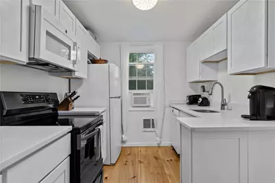 190 Railroad Avenue, Portsmouth, RI 02871 - Photo 10