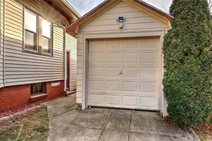 31 Mt Hope Ave, Providence, RI 02906 - Photo 30