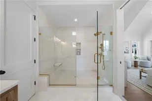 811 Ocean Rd, Narragansett, RI 02882 - Photo 16