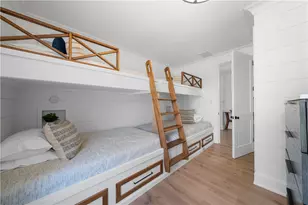 811 Ocean Rd, Narragansett, RI 02882 - Photo 14