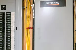 38 Brettonwoods Dr, Cranston, RI 02920 - Photo 26