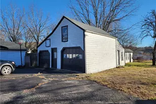 140 S Main St, Coventry, RI 02816 - Photo 32