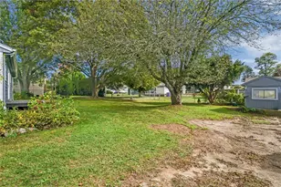 85 Canario Dr, Warren, RI 02885 - Photo 2