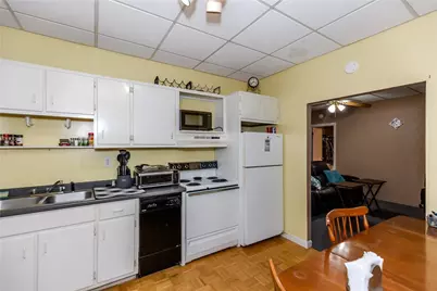 357 Warwick Neck Avenue, Warwick, RI 02889 - Photo 14