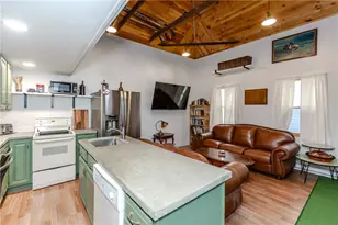 357 Warwick Neck Ave, Warwick, RI 02889 - Photo 32