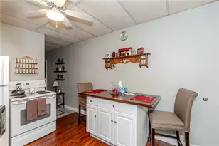 357 Warwick Neck Ave, Warwick, RI 02889 - Photo 8