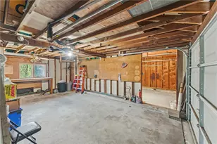 382 Beavertail Rd, Jamestown, RI 02835 - Photo 22