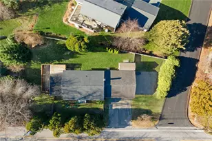 382 Beavertail Rd, Jamestown, RI 02835 - Photo 12