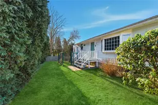 382 Beavertail Rd, Jamestown, RI 02835 - Photo 2