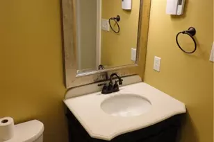 200 Post Rd, Warwick, RI 02888 - Photo 8