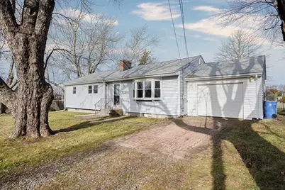 11 Granada Terrace, Middletown, RI 02842 - Photo 2