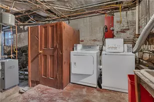 236 Broadway St, Providence, RI 02903 - Photo 32