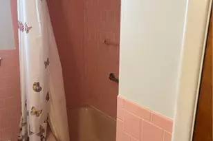 29 Dakota St, Providence, RI 02904 - Photo 14