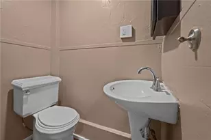 752 Social St, Woonsocket, RI 02895 - Photo 16