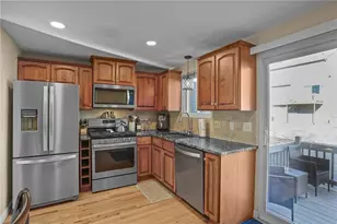 407 Pinewood Dr, Smithfield, RI 02917 - Photo 14