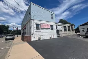 33 Railroad Ave, Westerly, RI 02891 - Photo 2