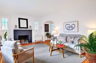 89 Dexterdale Rd, Providence, RI 02906 - Photo 6