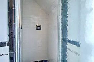 89 Dexterdale Rd, Providence, RI 02906 - Photo 36