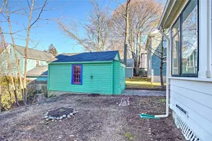 89 Dexterdale Rd, Providence, RI 02906 - Photo 48