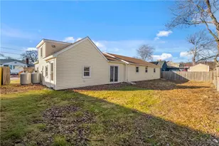 23 Columbus Ave, Johnston, RI 02919 - Photo 22