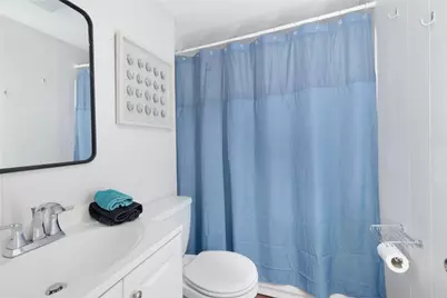 66 Knowlesway #Upper unit, Narragansett, RI 02882 - Photo 12