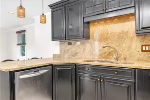 22 Miles Ave, Providence, RI 02906 - Photo 10